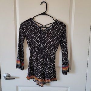 Art class Girl's floral black romper size M(7/8)